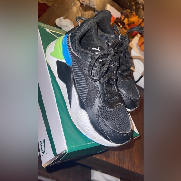 Adidas - Picture 2 of 4